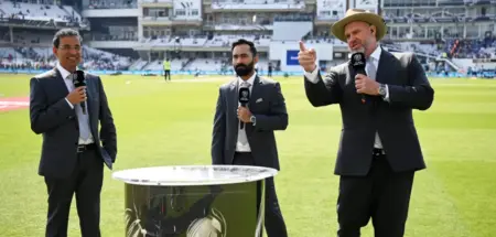 Dinesh Karthik and who else will be seen as commentators