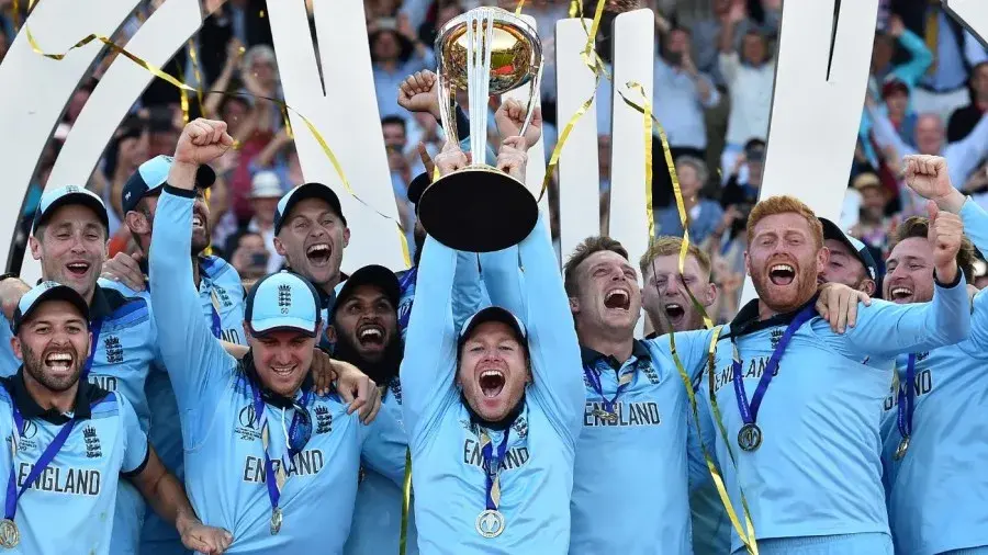 England captain Eoin Morgan lifts the World Cup trophy 