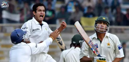 Irfan Pathan Historic Hat-Trick vs PAk