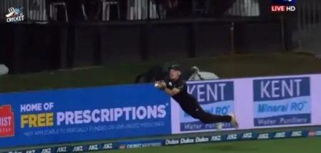 Nathan Smith Stunning Superman Catch