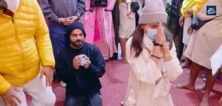 Virat Kohli, Anushka Sharma Visit Premanand Maharaj