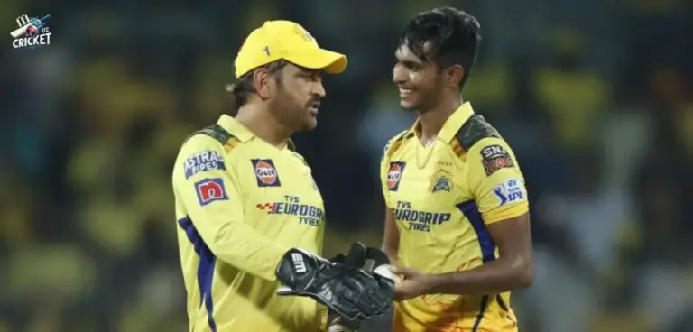 Matheesha Pathirana and MS Dhoni