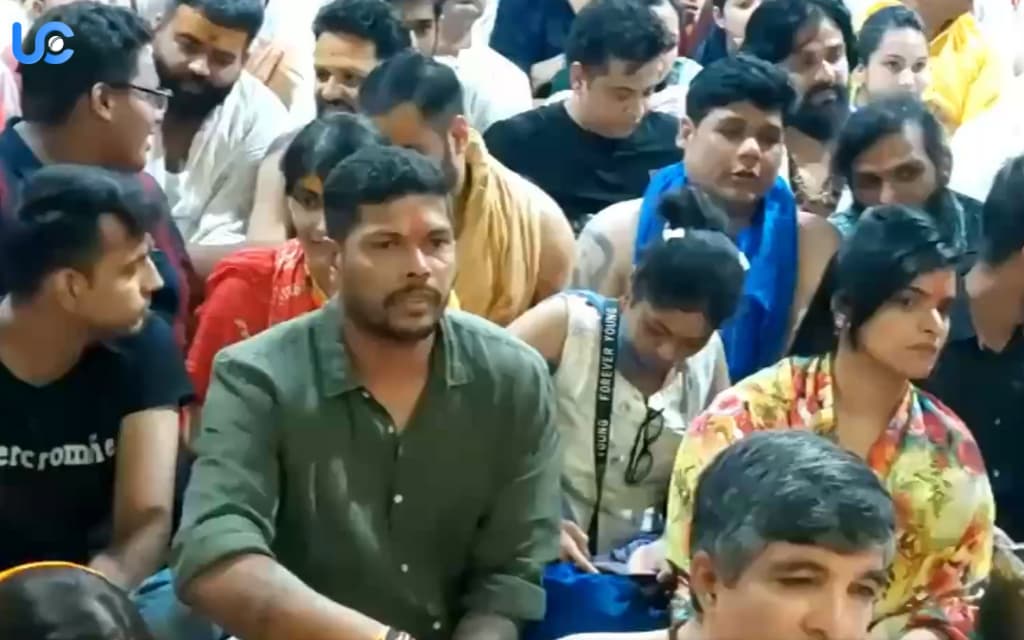 Umesh Yadav Attends Bhasma Aarti