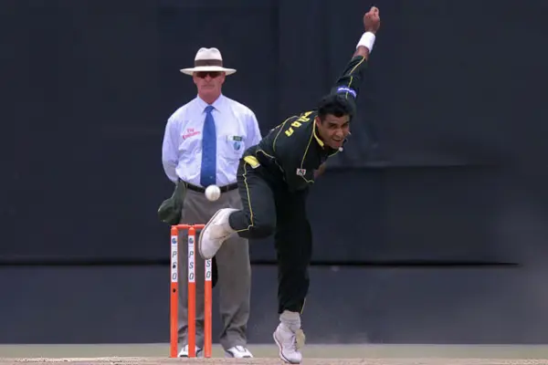 Waqar Younis (Pakistan)