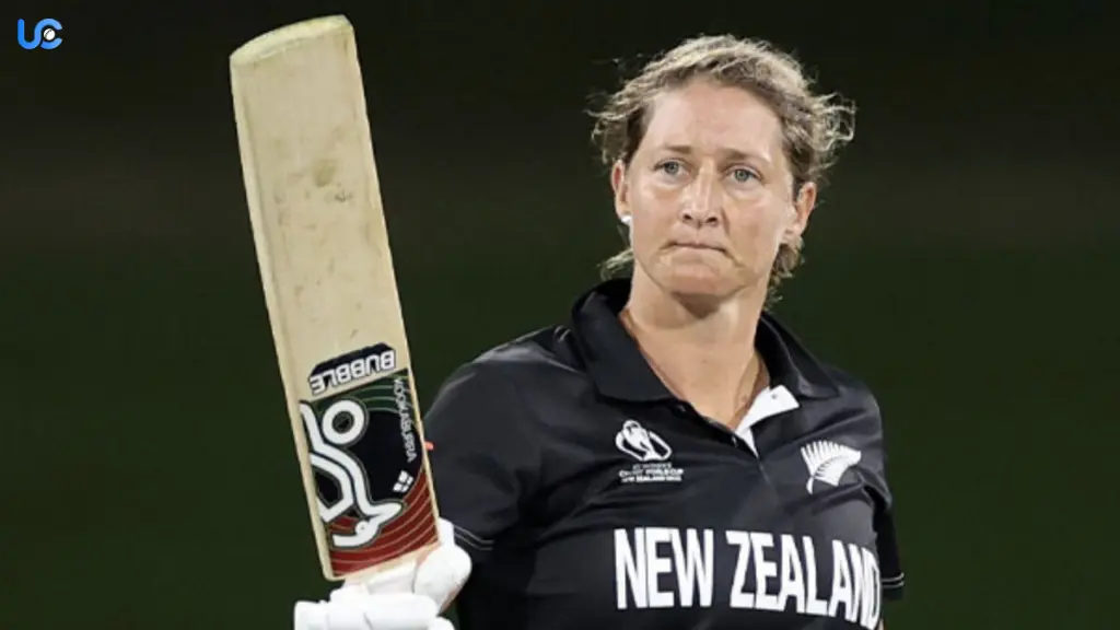 Sophie Devine Creates History