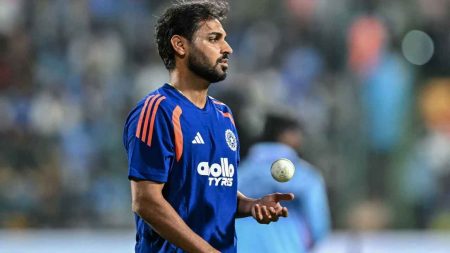 bhuvneshwar-s-rocky-comeback-ashwin-flags-pace-drop-vanishing-swing